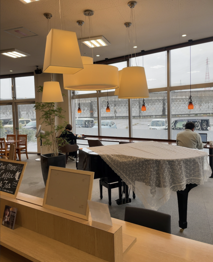 タリーズコーヒー（高岡射水店）雰囲気２